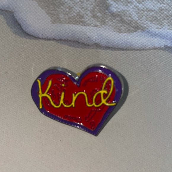 Assorted pins - Picture 6 of 15